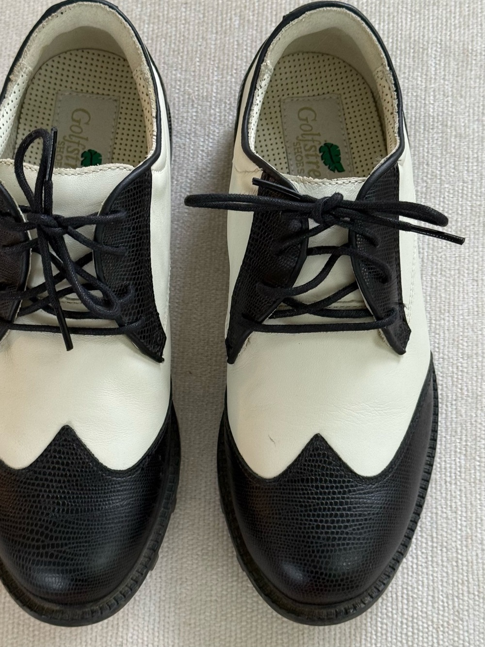 Golf Two-Tone Black & White Lace-Up Athletic Oxfords golf shoes
